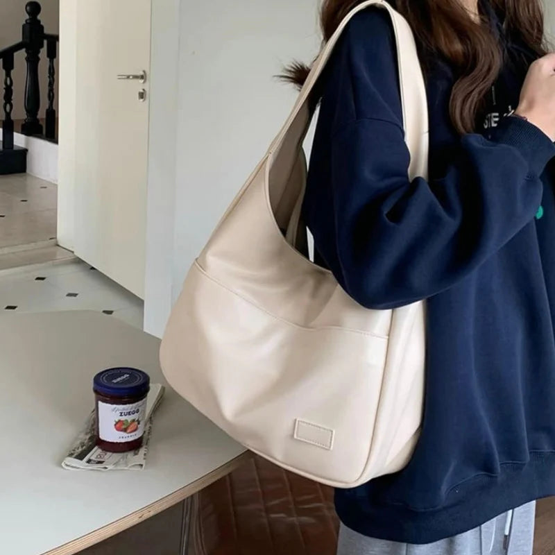 Ada Bag lifestyle gallery image 6